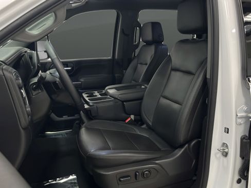 Used 2022 Chevrolet Silverado 2500 LTZ AWD/4WD image 9