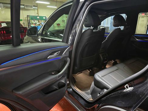 Used 2024 BMW X3 xDrive30i w/ Convenience Package image 16