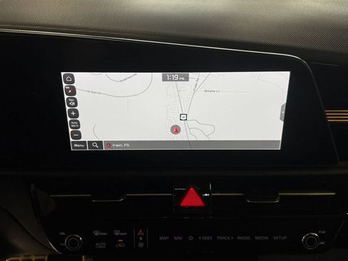 Certified 2023 Kia Niro EX Touring FWD image 19