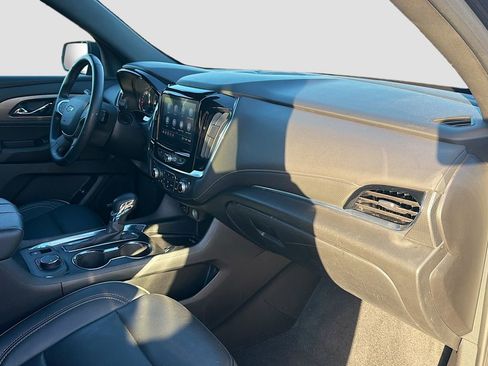 Used 2023 Chevrolet Traverse Premier w/ Redline Edition image 32
