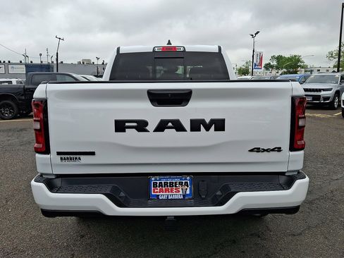 Used 2025 RAM 1500 Big Horn AWD/4WD image 4