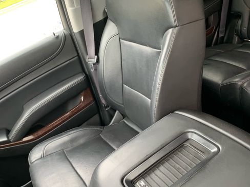 Used 2016 GMC Yukon SLT w/ Open Road Package AWD/4WD image 21