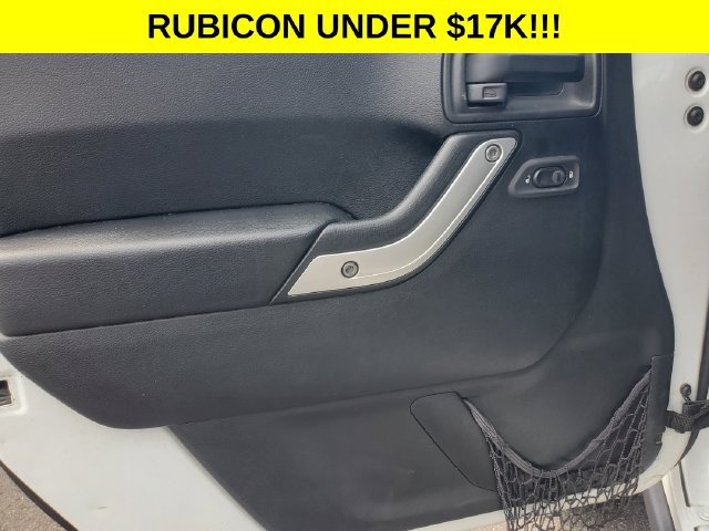 Used 2017 Jeep Wrangler Unlimited Rubicon w/ Cold Weather Group AWD/4WD image 11