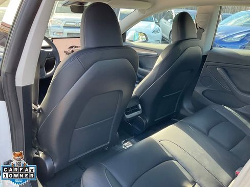 Used 2023 Tesla Model 3 Performance image 33