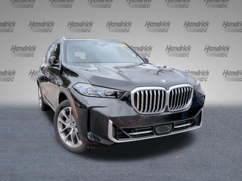 Certified 2025 BMW X5 xDrive40i w/ Premium Package image 2