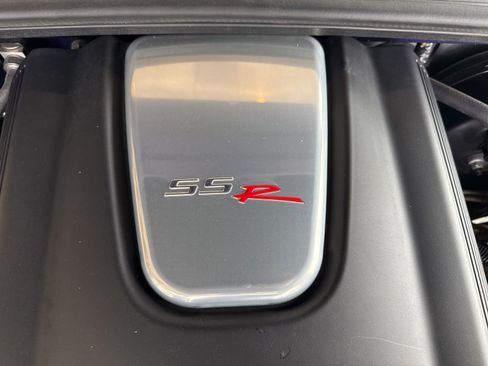 Used 2004 Chevrolet SSR w/ Preferred Equipment Group RWD image 33
