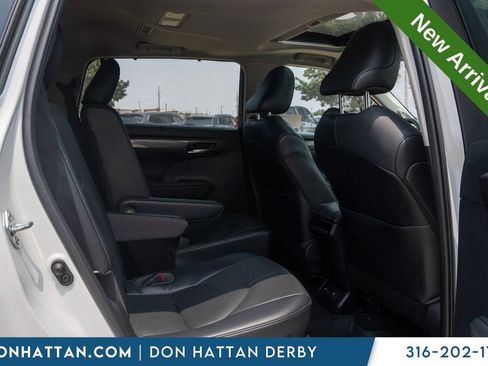 Used 2022 Toyota Highlander Limited AWD/4WD image 25