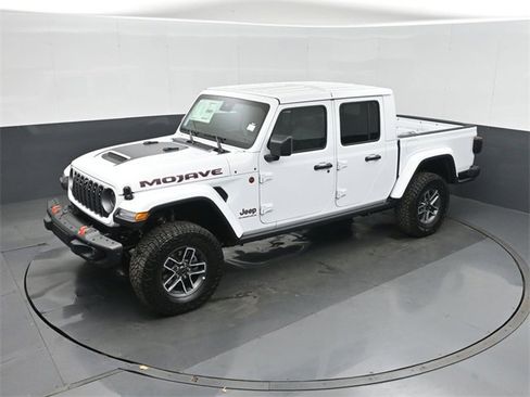 New 2025 Jeep Gladiator Mojave image 24