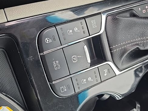 Used 2020 Kia Sedona SX image 13