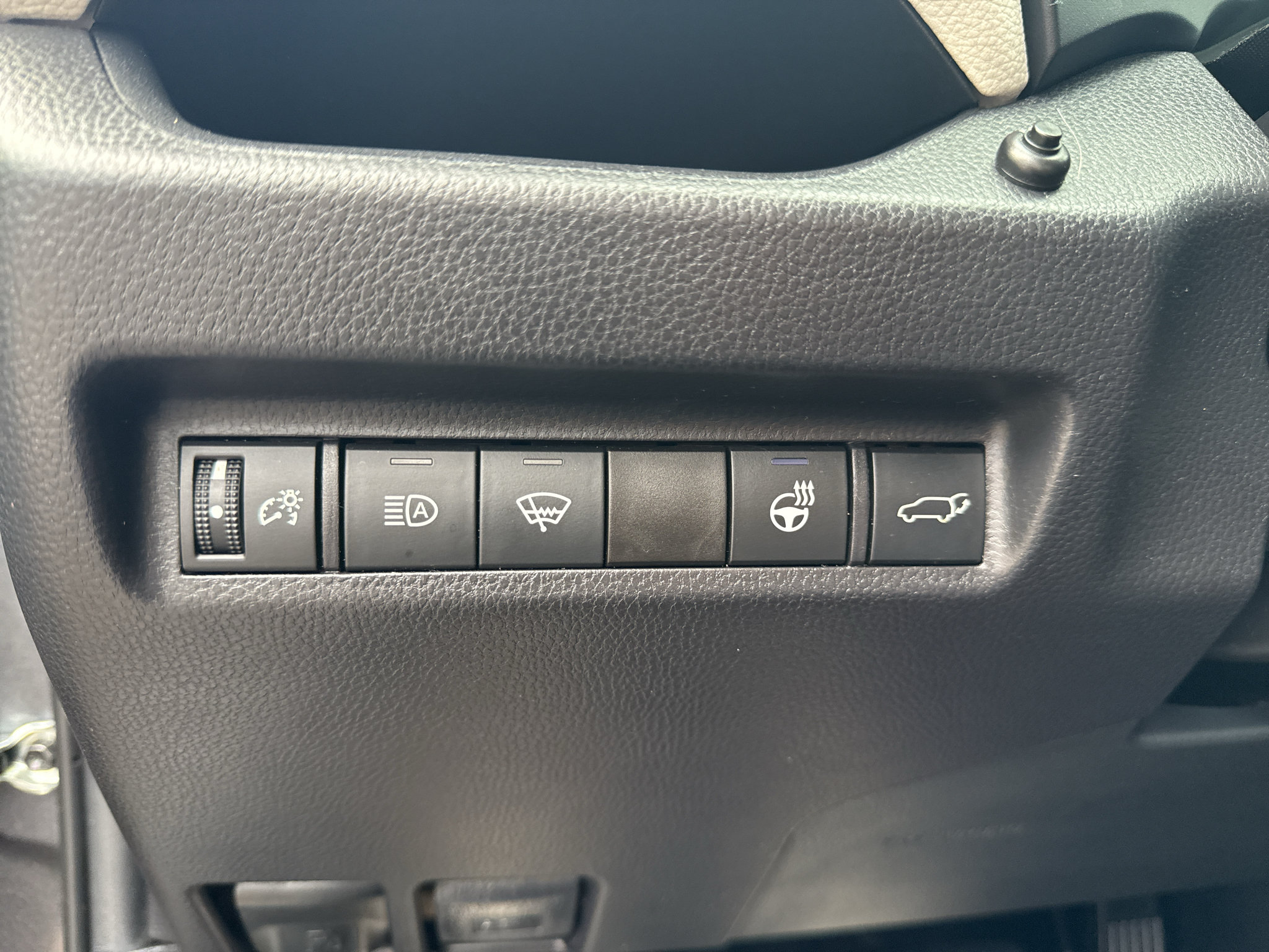 Certified 2021 Toyota RAV4 XLE Premium AWD/4WD image 16