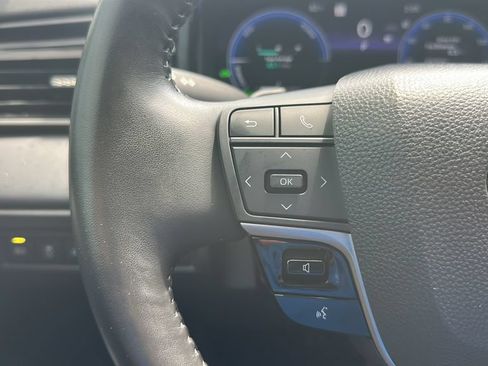 Used 2025 Toyota Camry XSE FWD image 23