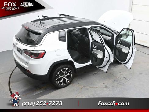 New 2026 Jeep Compass Limited AWD/4WD image 38