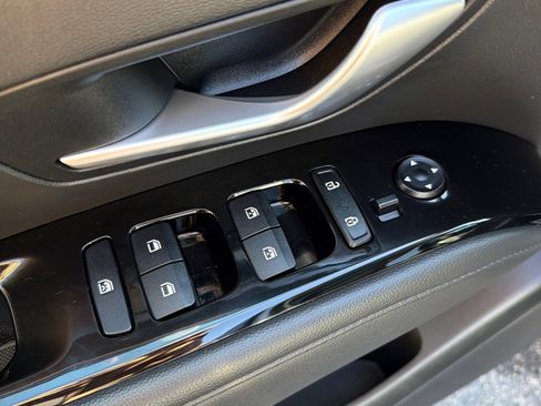 Used 2024 Hyundai Tucson Limited image 10