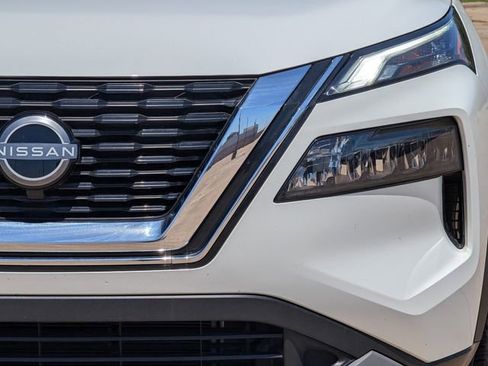 Used 2023 Nissan Rogue S AWD/4WD image 9