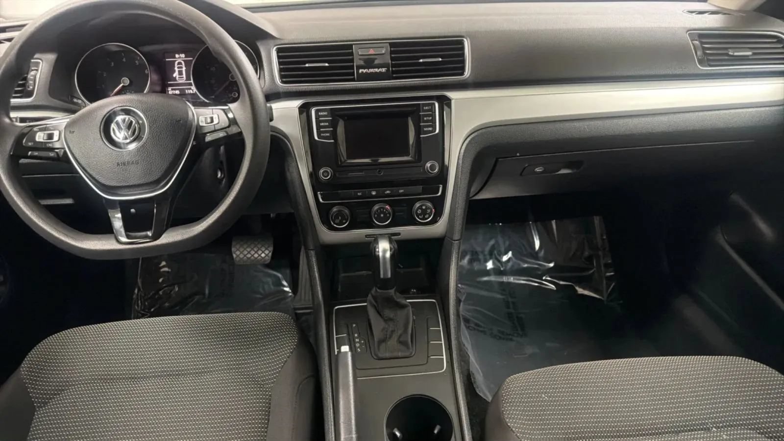 Used 2018 Volkswagen Passat 2.0T S w/ Driver Assistance Package FWD image 15