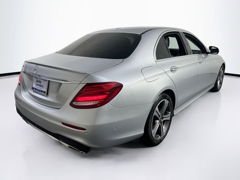 Used 2018 Mercedes-Benz E 300 image 5