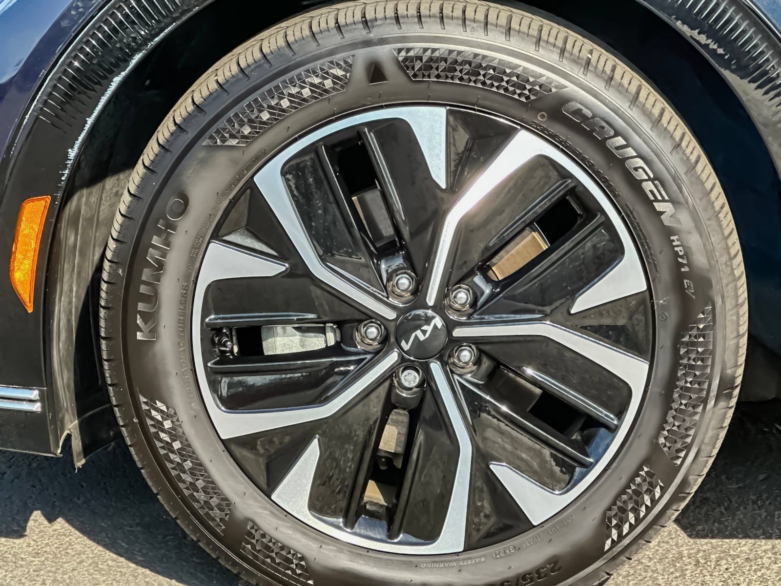 Used 2023 Kia EV6 Wind AWD/4WD image 26
