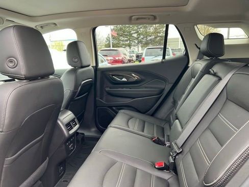 Certified 2024 GMC Terrain Denali w/ Denali Premium Package AWD/4WD image 28