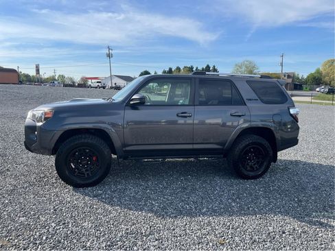 Used 2016 Toyota 4Runner TRD Pro AWD/4WD image 8