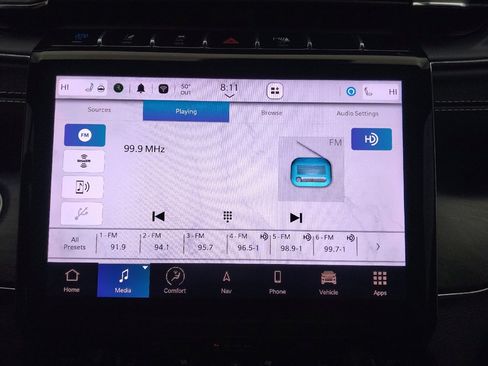 Used 2022 Jeep Grand Cherokee Overland w/ Advanced Protech Group III image 25