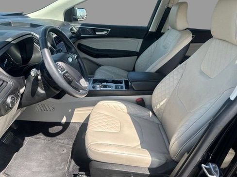 Certified 2024 Ford Edge Titanium w/ Titanium Elite Package AWD/4WD image 3