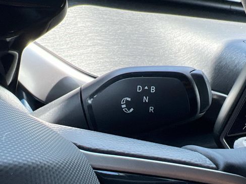 New 2025 Volkswagen ID. Buzz Pro S image 17