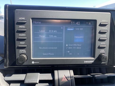 Used 2021 Toyota RAV4 XLE w/ Convenience Package image 9