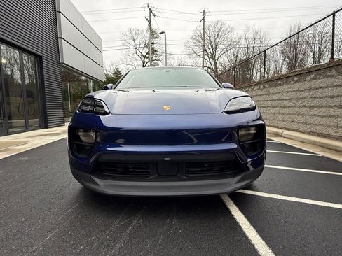 New 2025 Porsche Macan 4S Electric image 10
