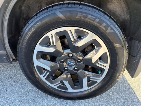 Certified 2025 Subaru Forester Premium AWD/4WD image 12