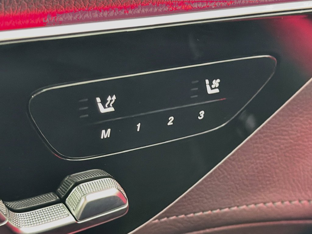 Used 2025 Mercedes-Benz EQE 350+ 4MATIC Sedan image 21