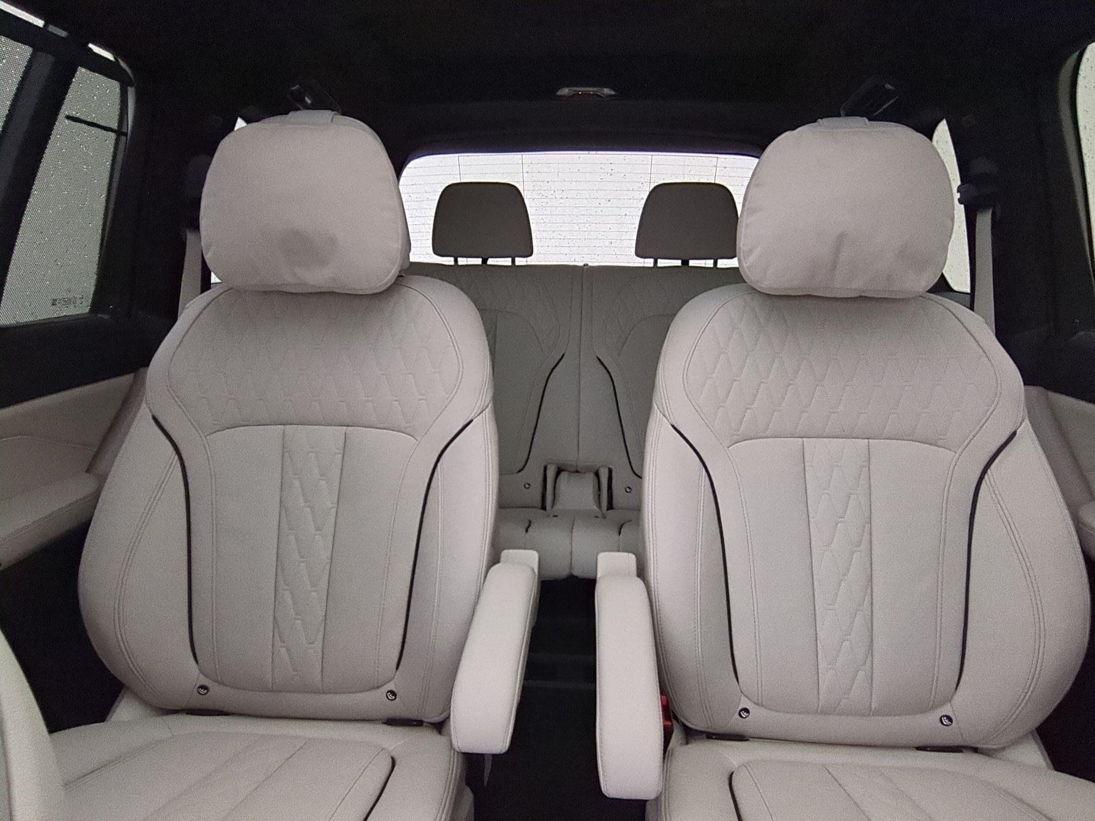 Used 2024 BMW X7 xDrive40i w/ Executive Package AWD/4WD image 31
