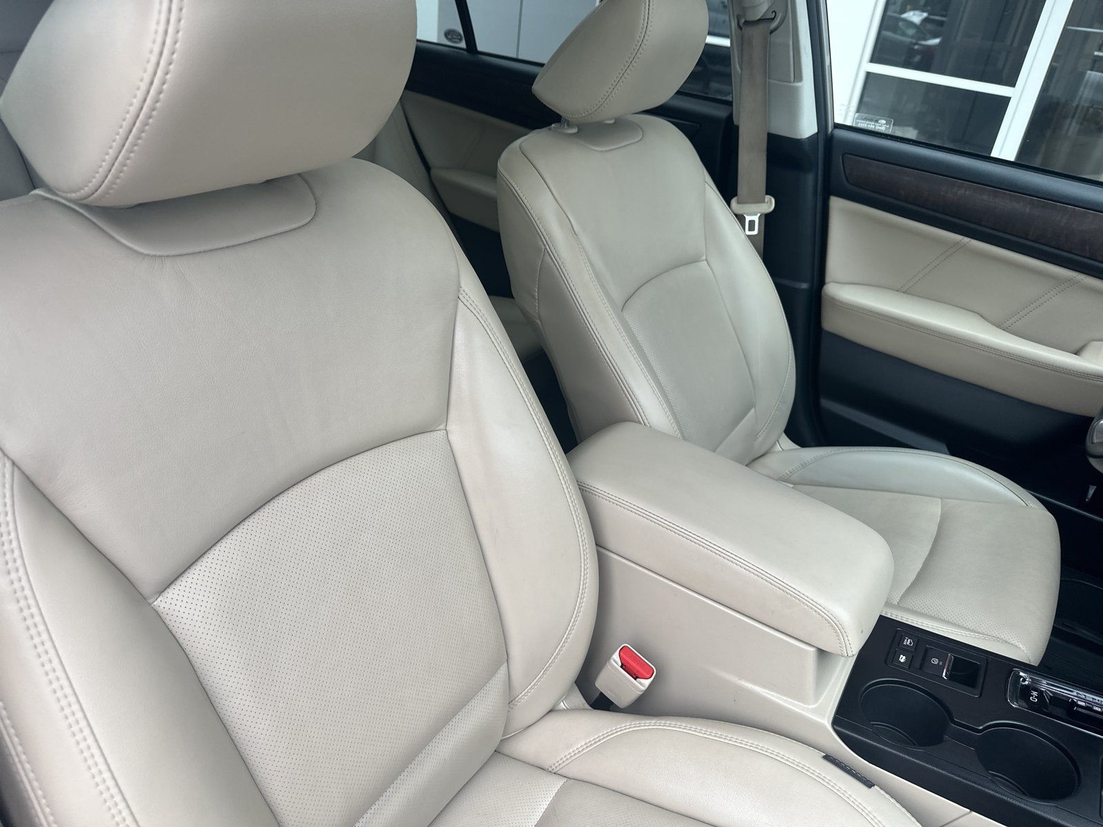 Used 2018 Subaru Outback 2.5i Limited AWD/4WD image 35