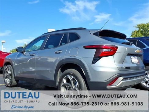 Certified 2024 Chevrolet Trax LT w/ Driver Confidence Package image 4