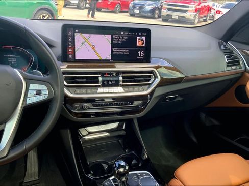 Used 2023 BMW X3 xDrive30i w/ Premium Package image 6