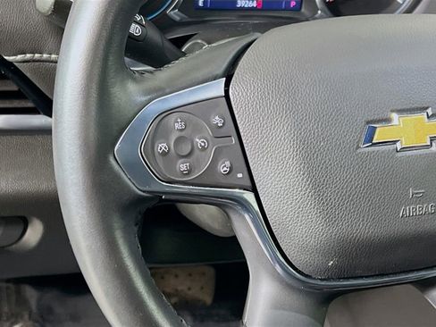 Used 2022 Chevrolet Traverse LT image 10