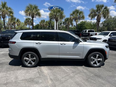 New 2026 Jeep Grand Cherokee L Limited RWD image 9