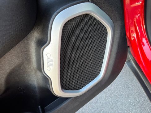 Used 2020 Jeep Renegade Sport image 27