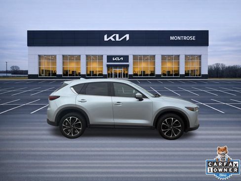 Used 2023 MAZDA CX-5 AWD 2.5 S w/ Premium Plus Pkg image 4