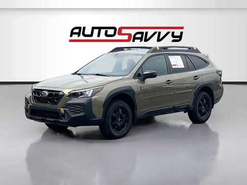 Used 2025 Subaru Outback Wilderness AWD/4WD image 3