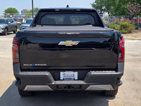 New 2026 Chevrolet Silverado EV LT image 12
