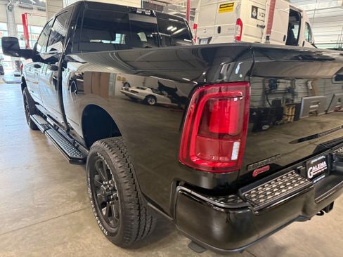 Used 2025 RAM 2500 Big Horn AWD/4WD image 29