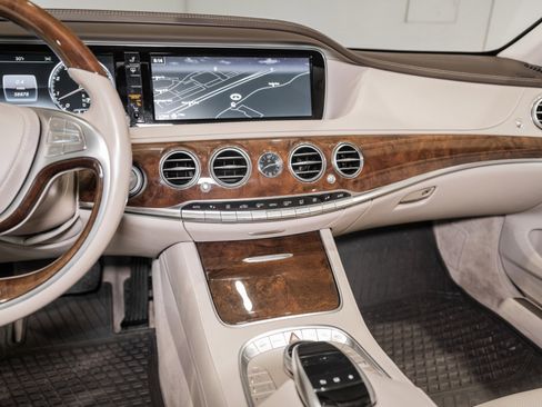 Used 2015 Mercedes-Benz S 550 4MATIC Sedan image 32