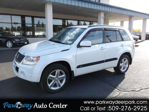 Used 2012 Suzuki Grand Vitara Limited AWD/4WD image 1