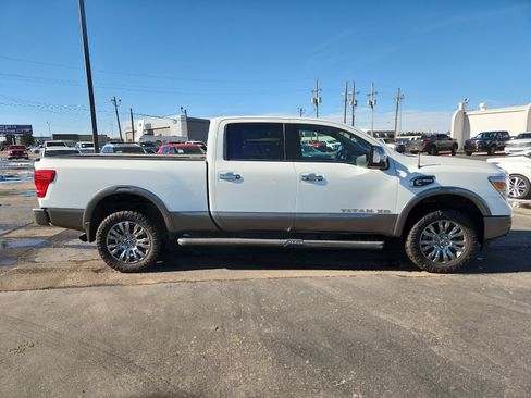 Used 2019 Nissan Titan Platinum Reserve w/ Platinum Utility Package image 5