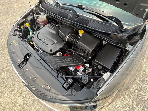 Used 2021 Chrysler Voyager LX FWD image 43