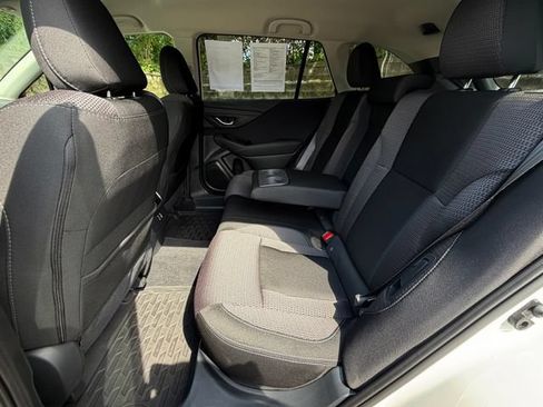 Used 2025 Subaru Outback Premium w/ Popular Package #1A AWD/4WD image 30