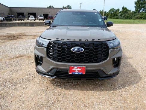New 2026 Ford Explorer ST-Line AWD/4WD image 10