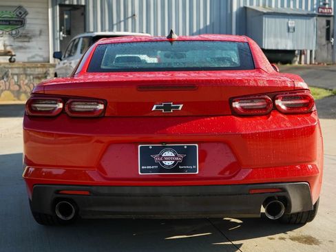 Used 2019 Chevrolet Camaro LT RWD image 18