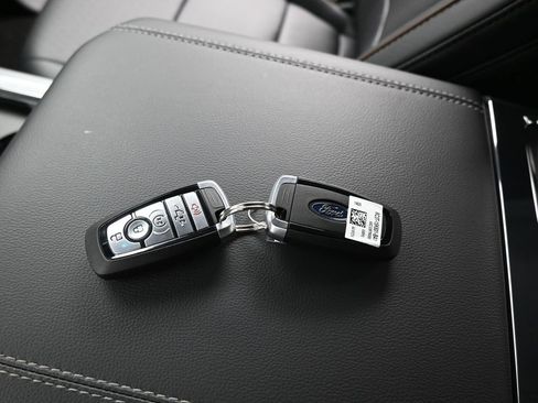 New 2025 Ford F250 Lariat w/ Lariat Ultimate Package image 19