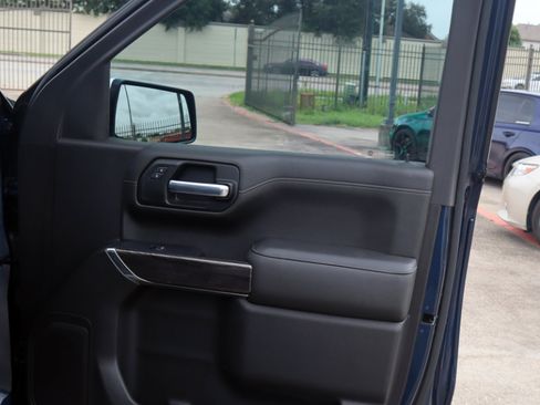 Used 2021 Chevrolet Silverado 1500 LTZ image 12